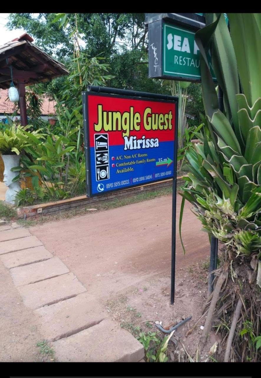 Jungle Guest ,Mirissa Hotel Екстериор снимка